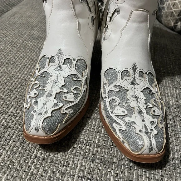 Women’s cowboy boots white gray heel rhinestones size 7 wedding concert - Picture 7 of 7